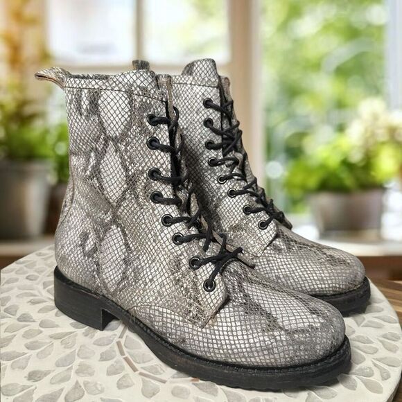 Frye $278 Veronica Textured Leather Embossed Combat Boots Lace-Up Women’s 7.5 NE - Picture 5 of 12